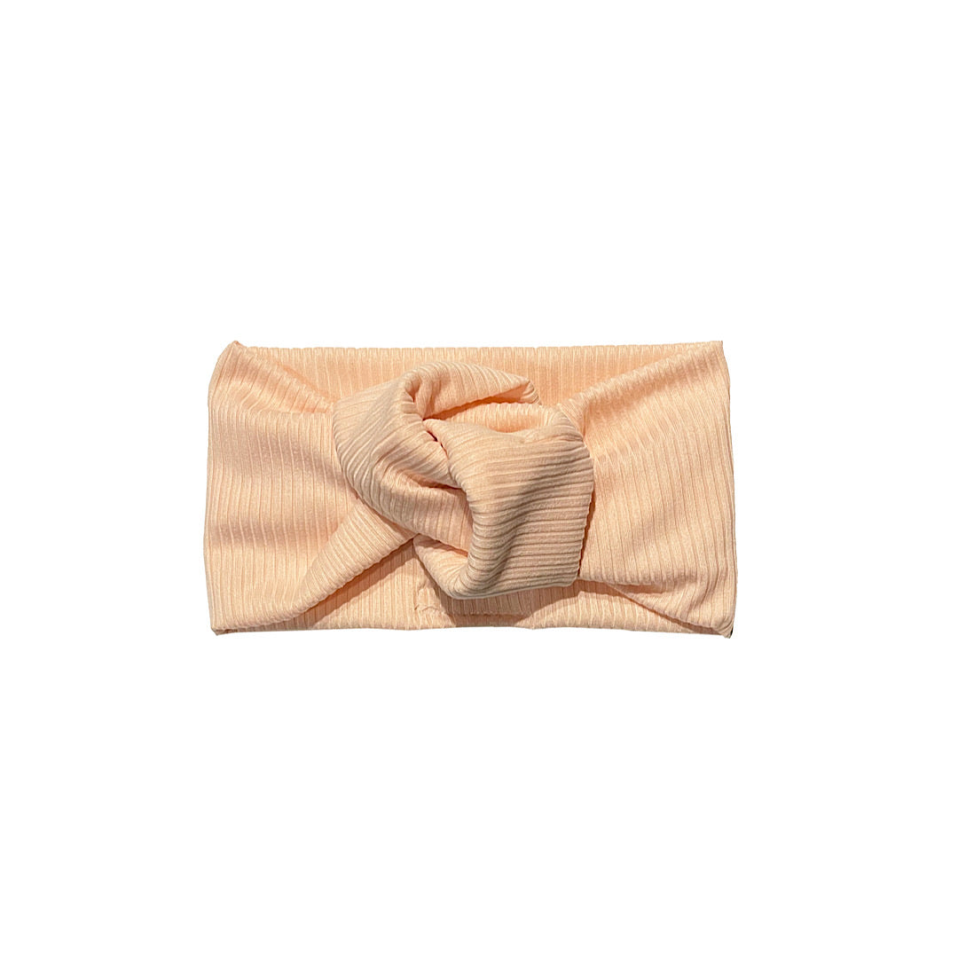 LIGHT PINK twist knot
