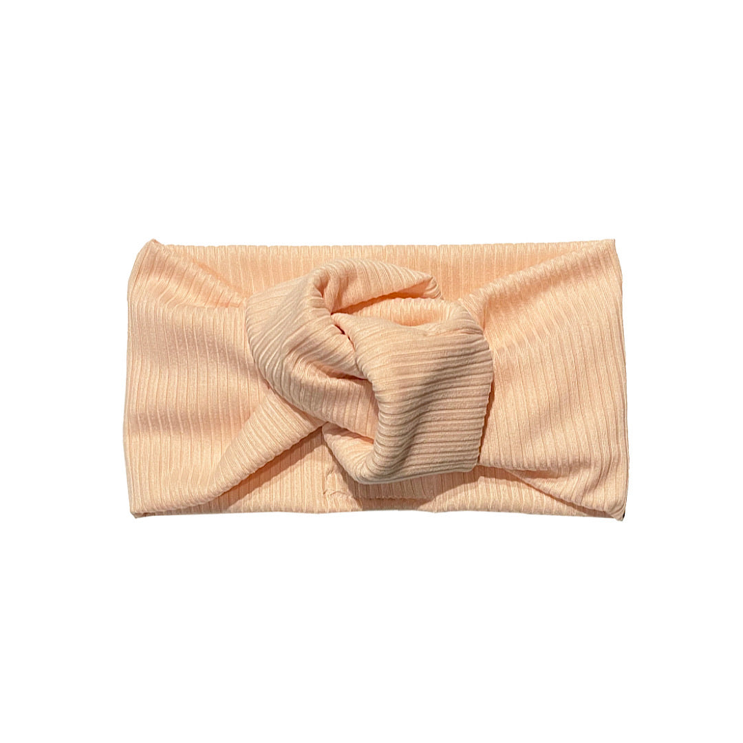 LIGHT PINK twist knot